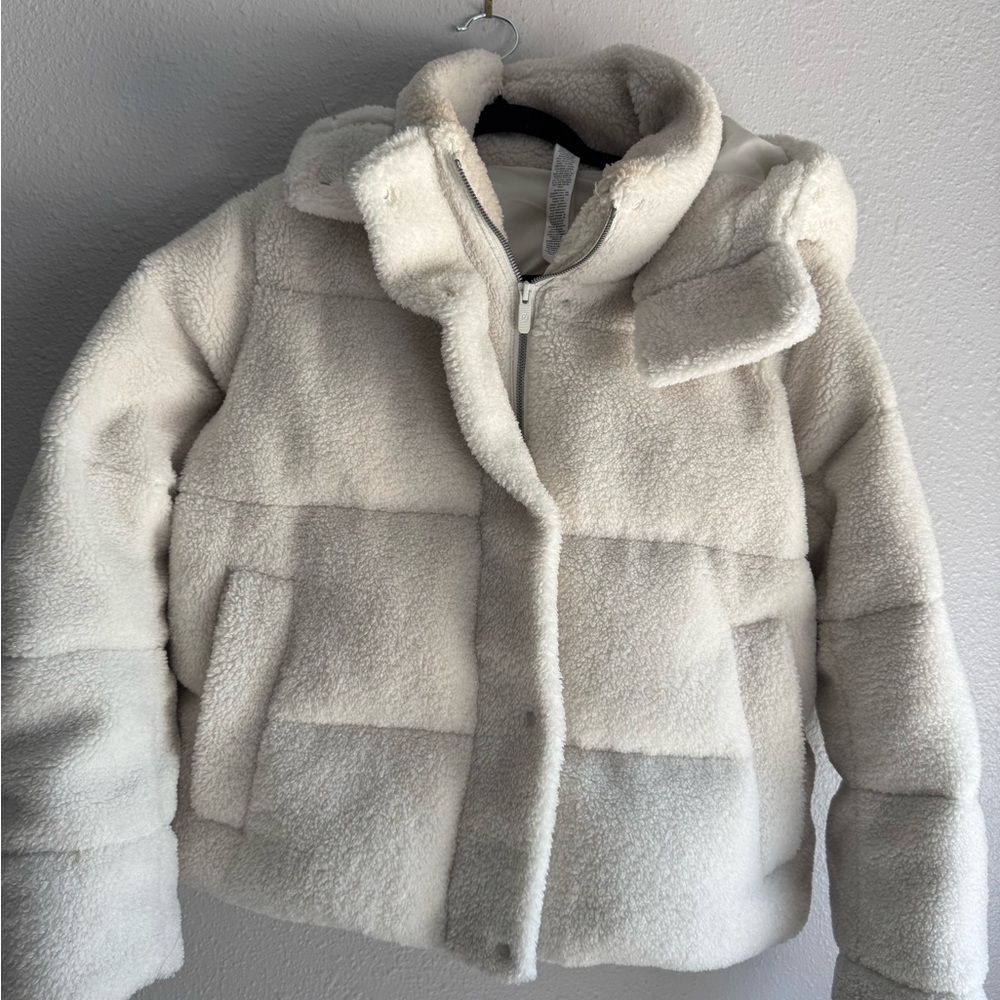 lululemon athletica Cream puffer Jacket